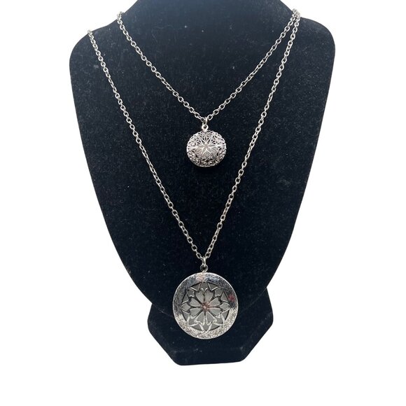 Jewelry - Aromatherapy Diffuser Double Locket Necklace 18" & 22" Chains +2" Silver Tone